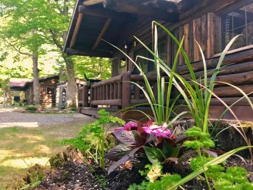 Rustic Log Cabins