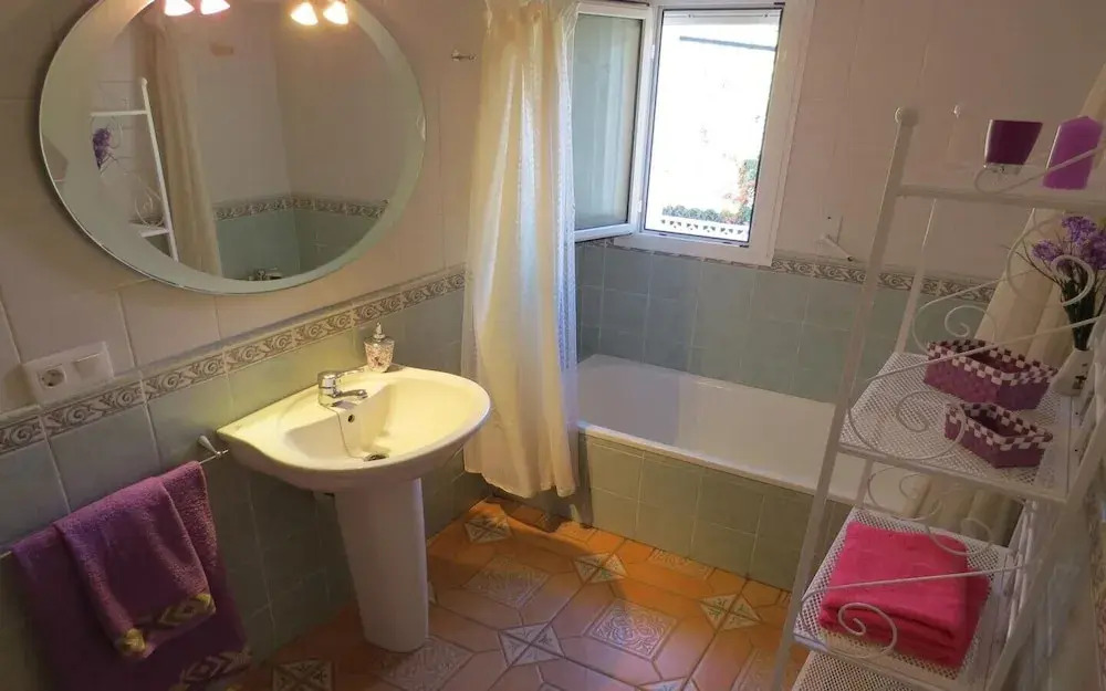 Casa con piscina privada - ESTACION1901