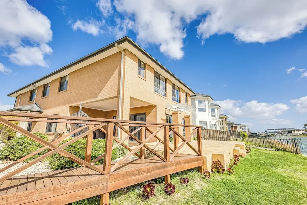 StayAU 5BR Lakefront Escape Point Cook