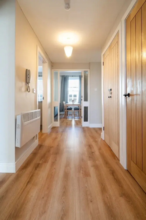 2 Bed Flat - Town Centre