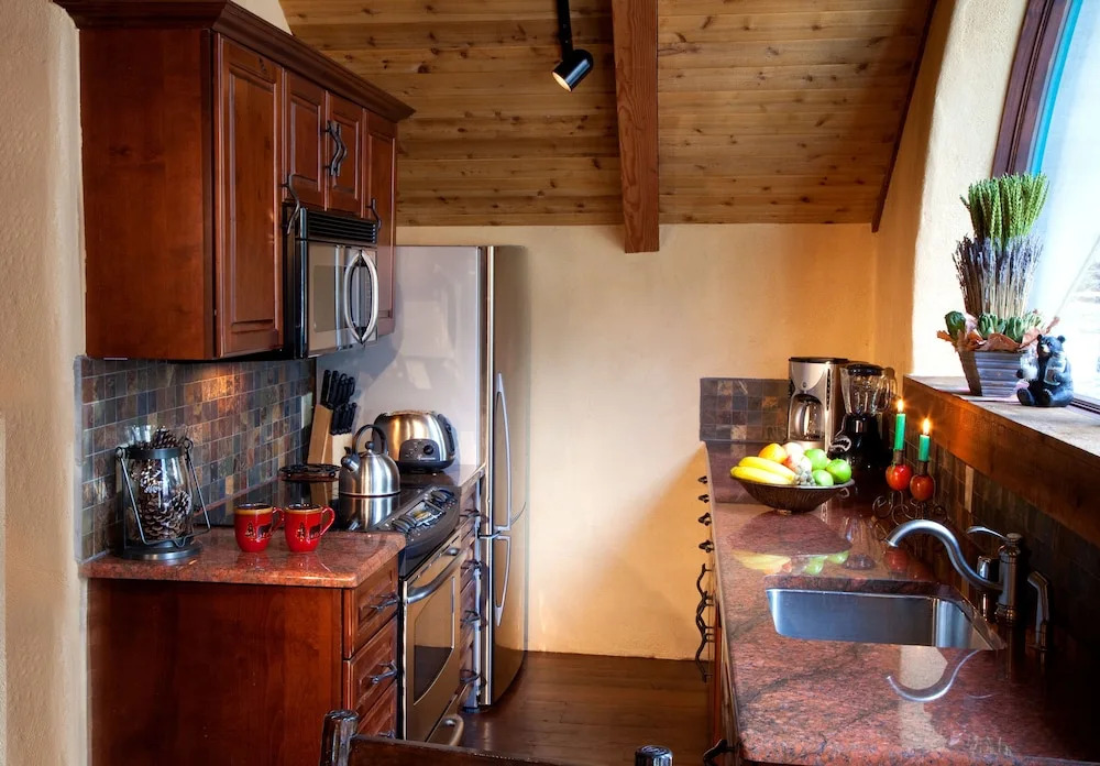 Alpine Village Suites