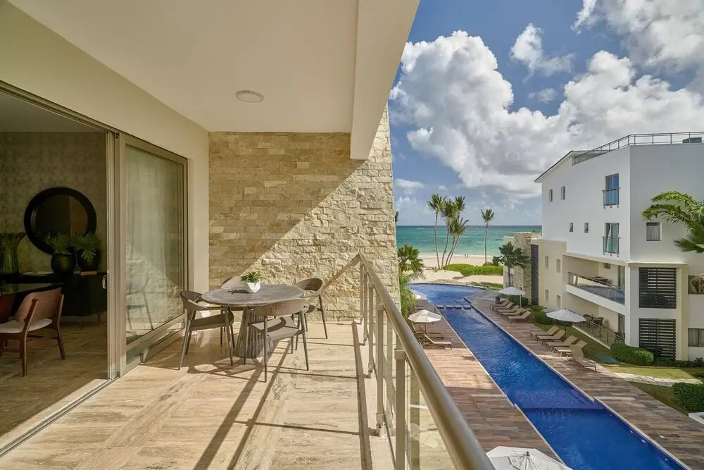 Beach Condo w Sea View B-302 Costa Atlantica