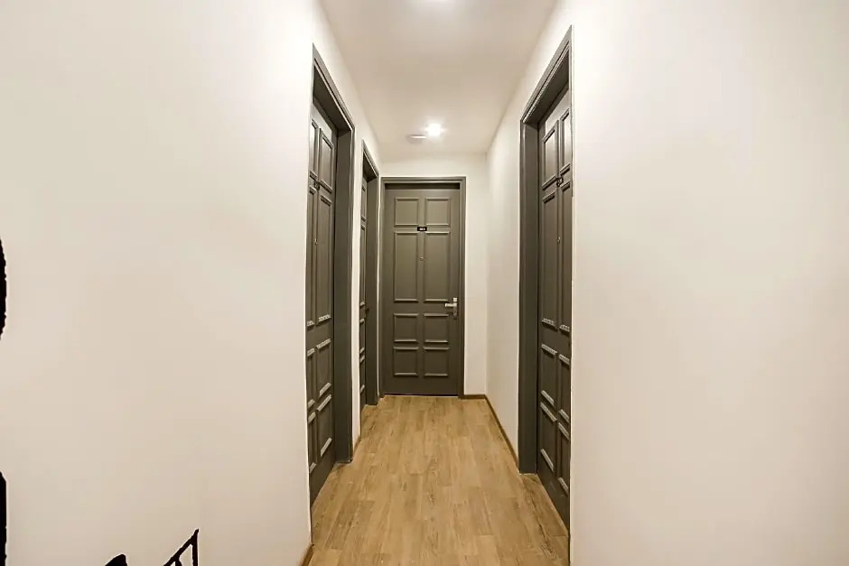 FabHotel Comfort Residency I - Nr Artemis Hospital Gurgaon