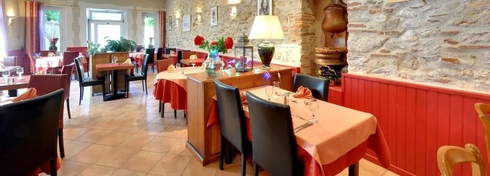 Logis Hotels - Hôtel et Restaurant de la Montagne Noire