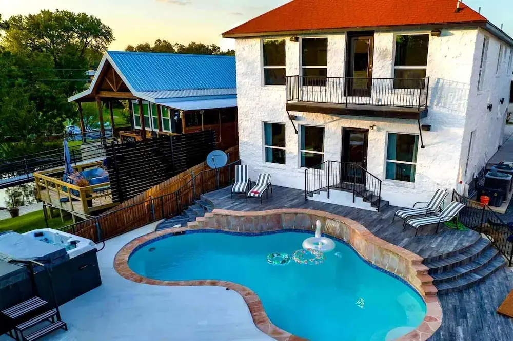 Lakefront Home w/ Pool, Spa, & Game Room!