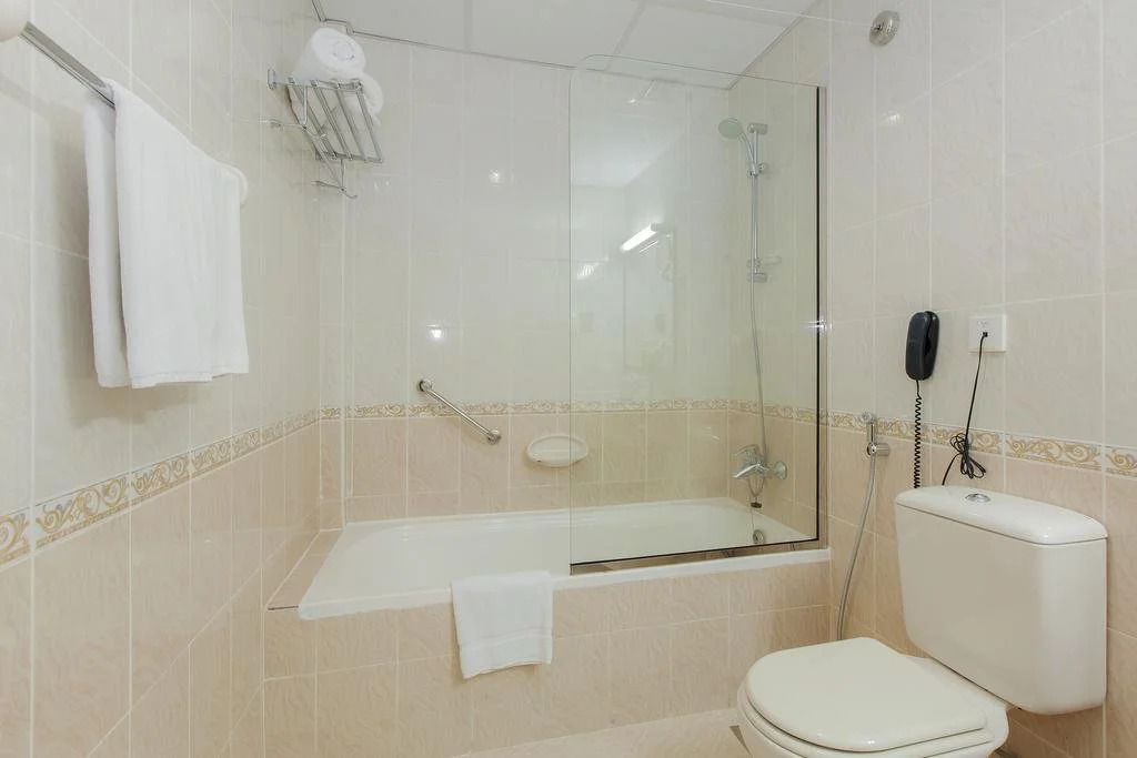 SkyLight Hotel