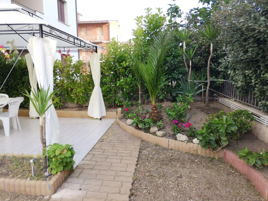 ValeValeHome - fully equipped kitchen, reserved parking, big garden