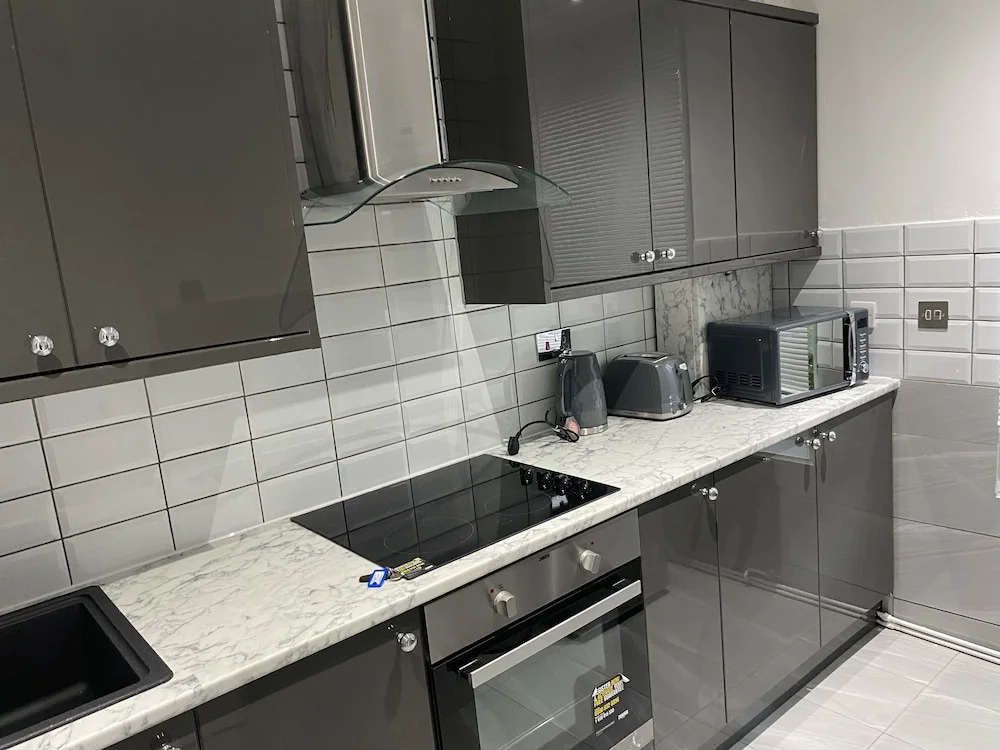Luxurious 2-bed Apartment in Woolwich, London