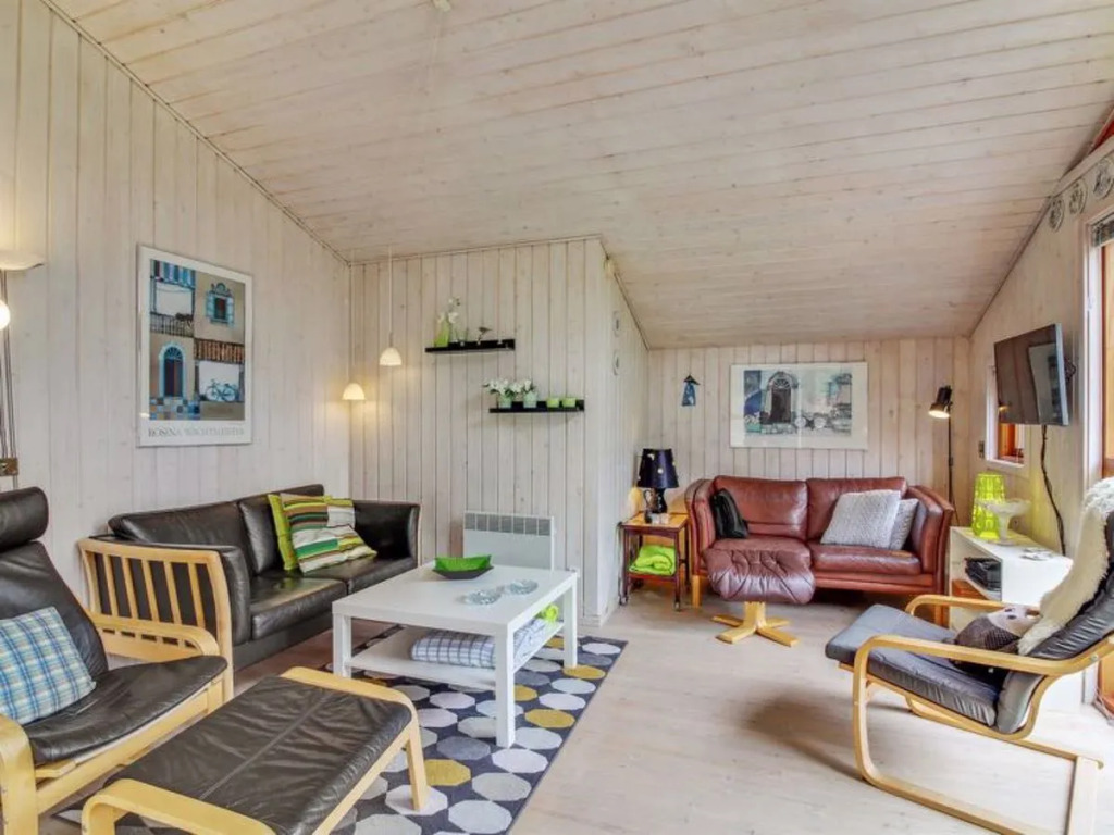 "Henrich" - 450m from the sea in NW Jutland