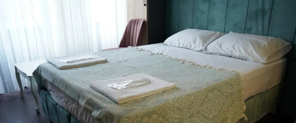 Middle Village Suit Hotel