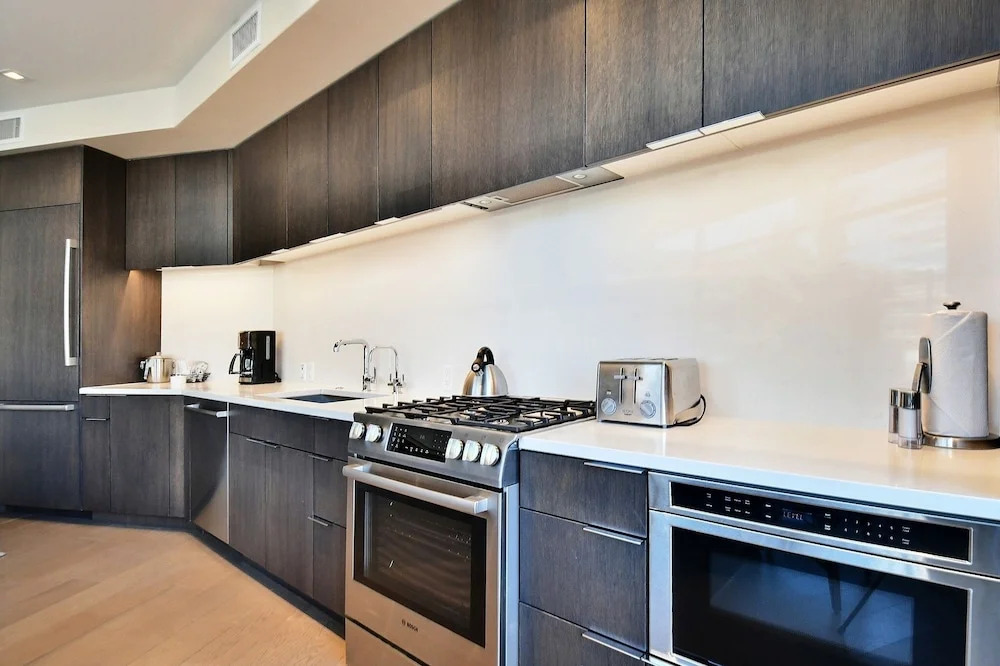 Ski In Out Modern 2BR Residence in Canyons Village