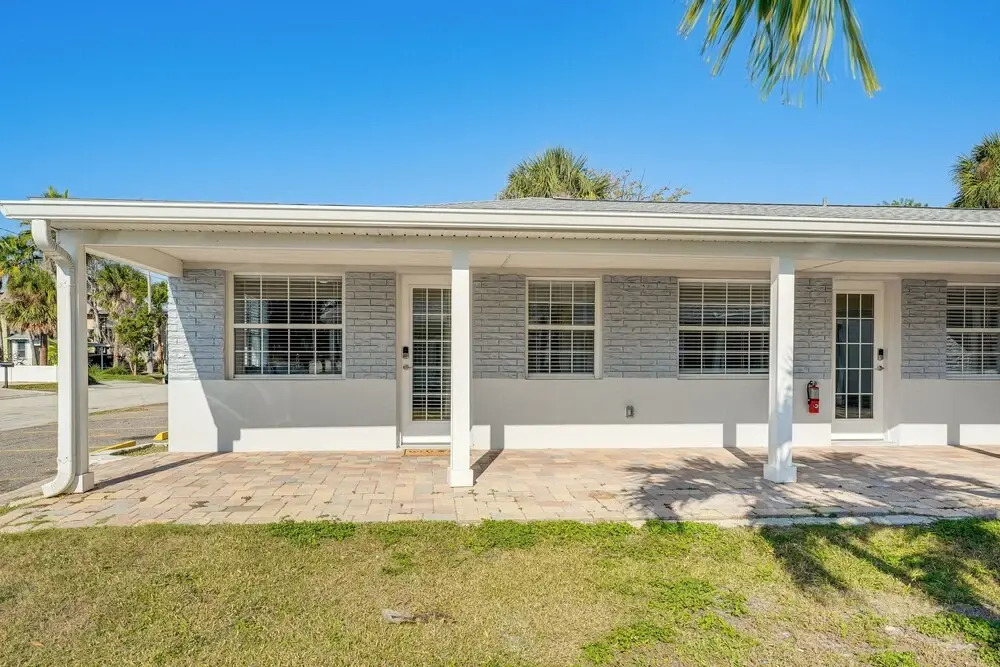 Walk to Gulf: Madeira Beach Condo w/ Patio