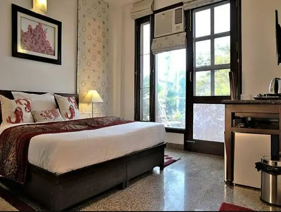 Redbrick villa