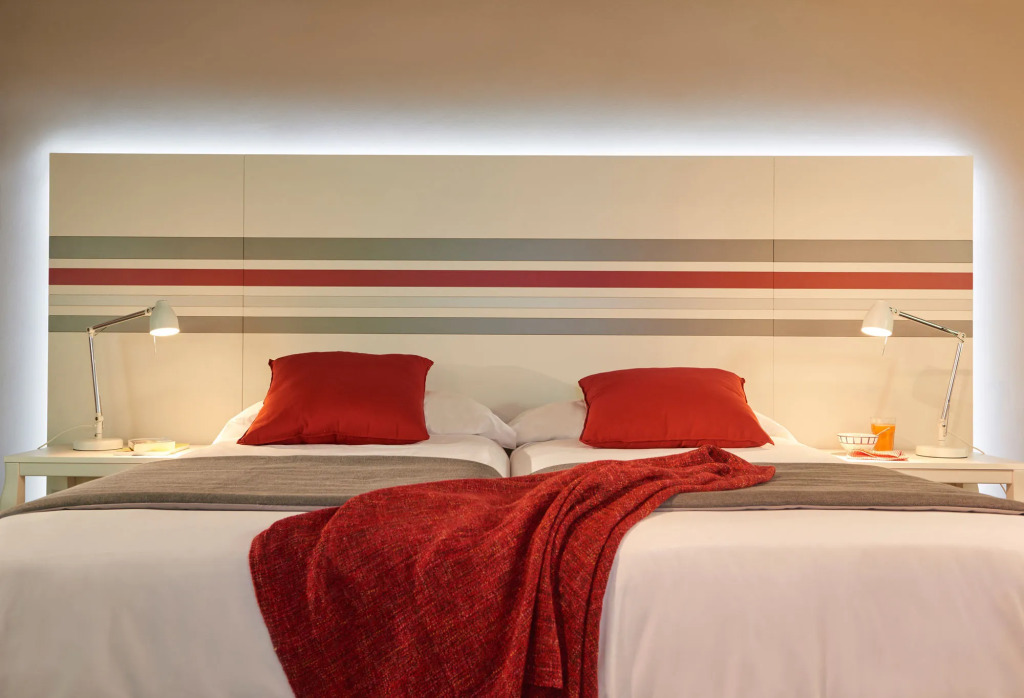 Legazpi Doce Rooms & Suites