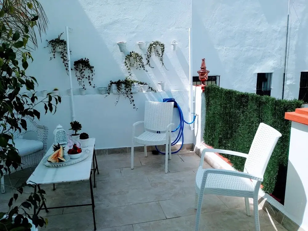 Wish Suite Patio de la Flores