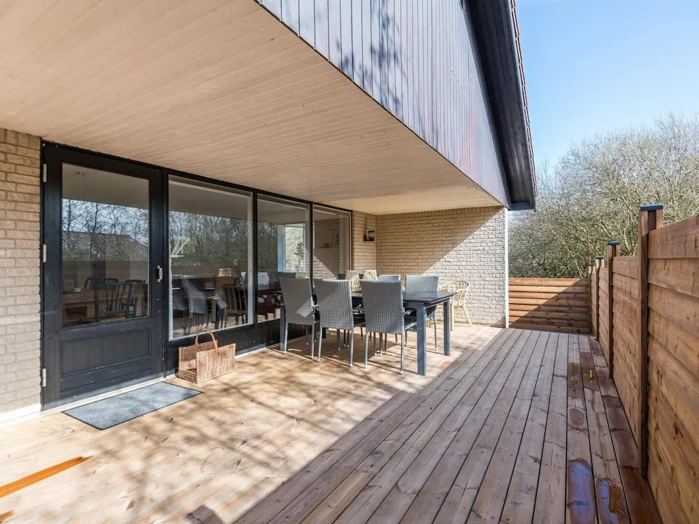 8 Person Holiday Home in Fanø