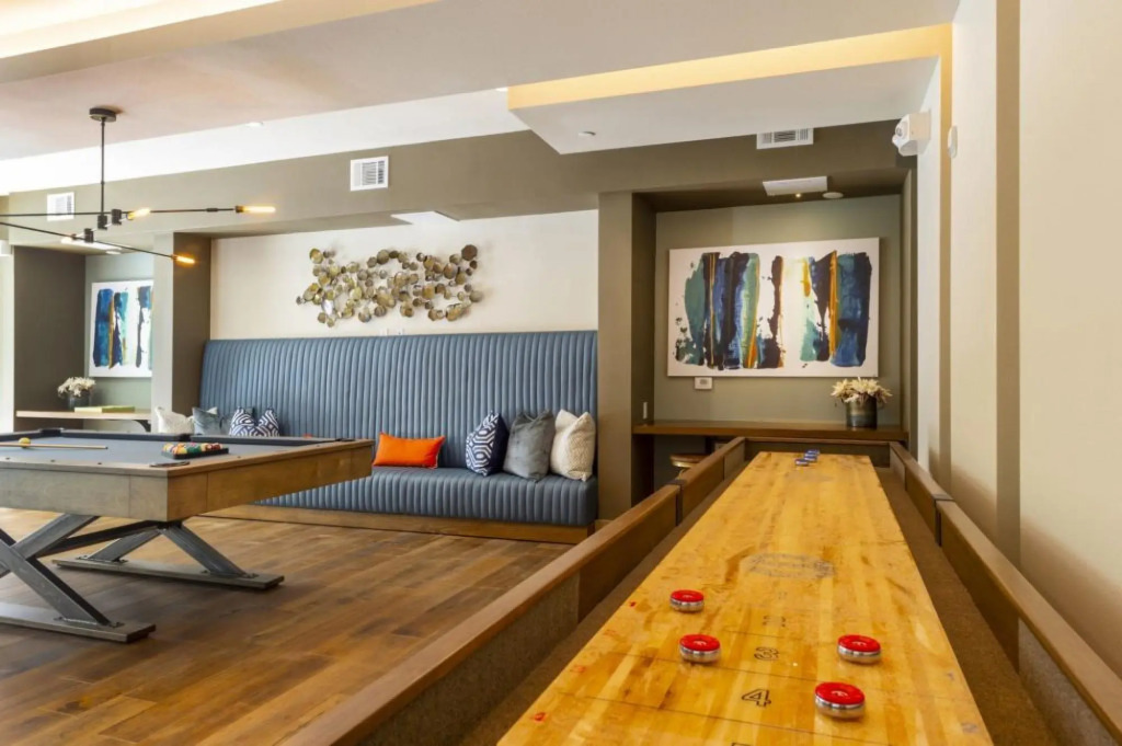 Recently Upgraded Apt with gym and pool