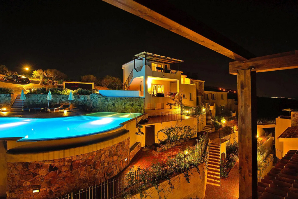 Apartment in Golfo Aranci with elevator