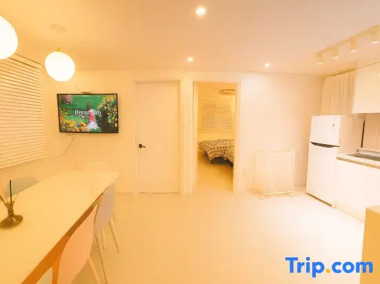 Mapo 3room, 10people, 3 minutes DMC subway
