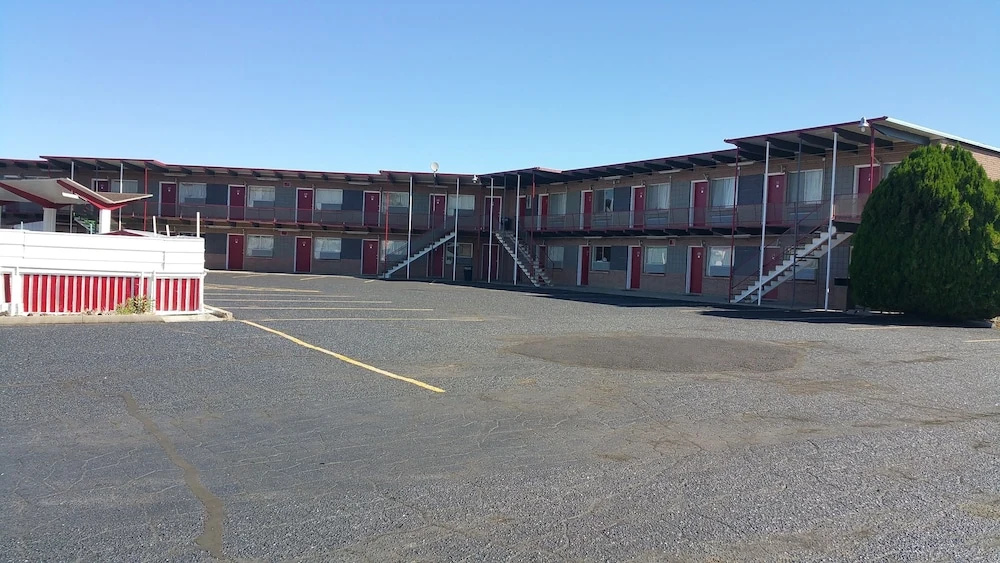 Thunder Bird Motel