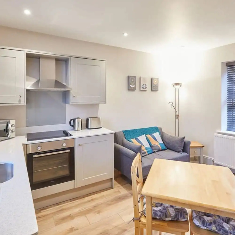 Host & Stay - Ramblers Retreat