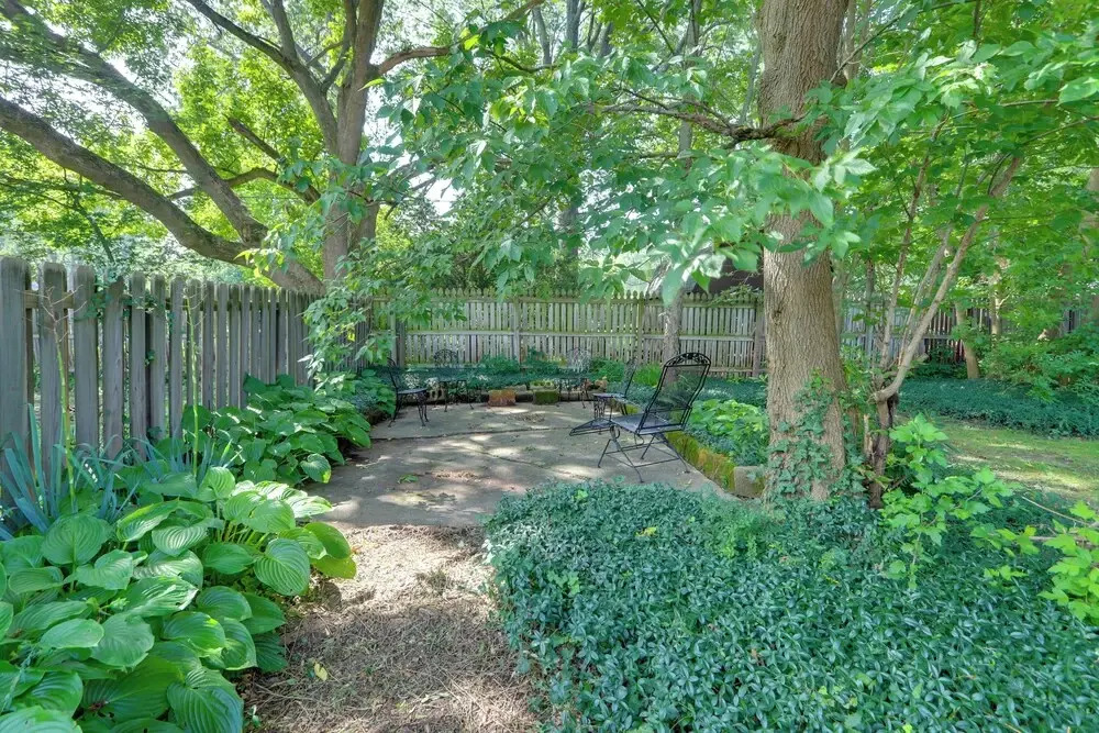 Welcoming Willoughby Home: 1 Mi to Historic Dtwn