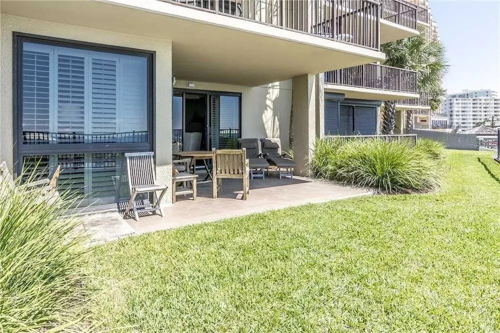 Romar 103A - 3 Br condo by RedAwning