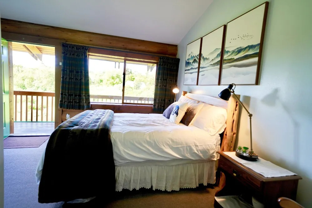 Flat Fish Lodge B&B and Event Center