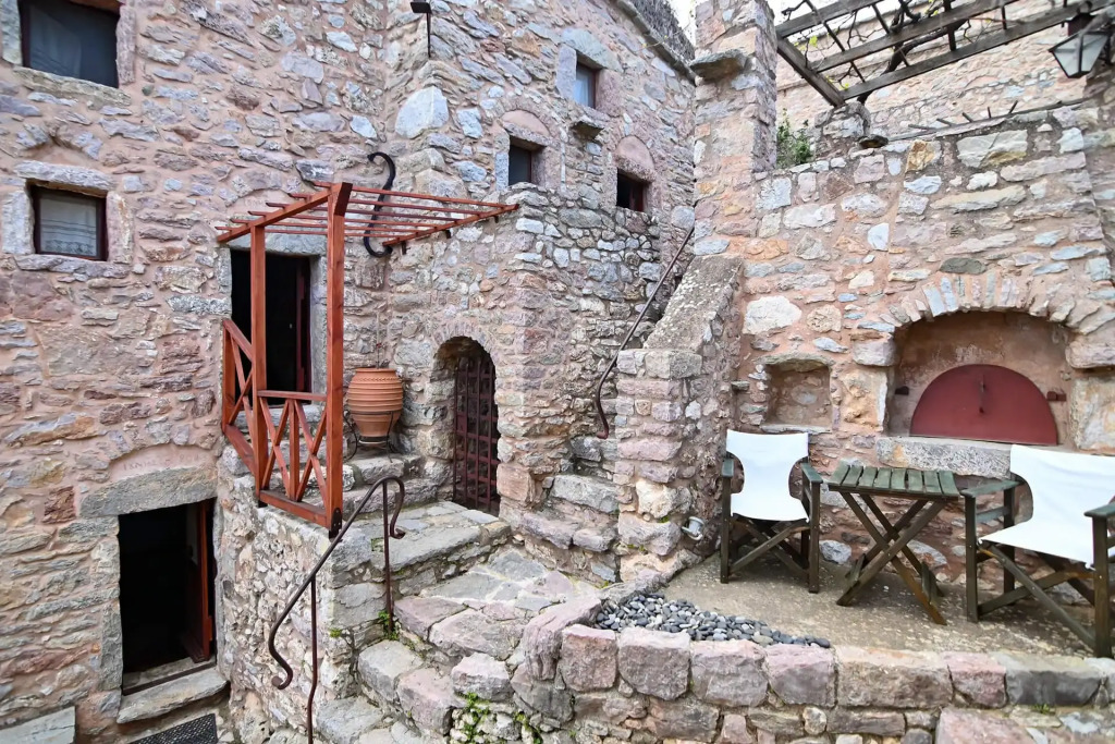 Spilia Traditional Village Houses