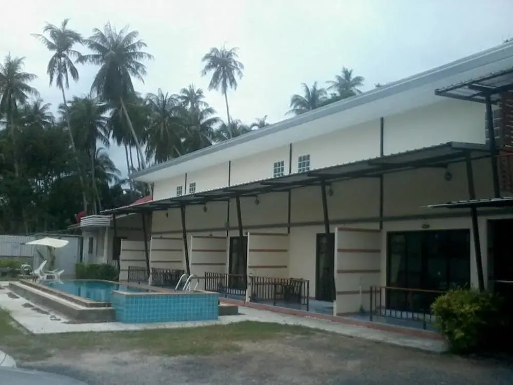 Laemsor Modern House