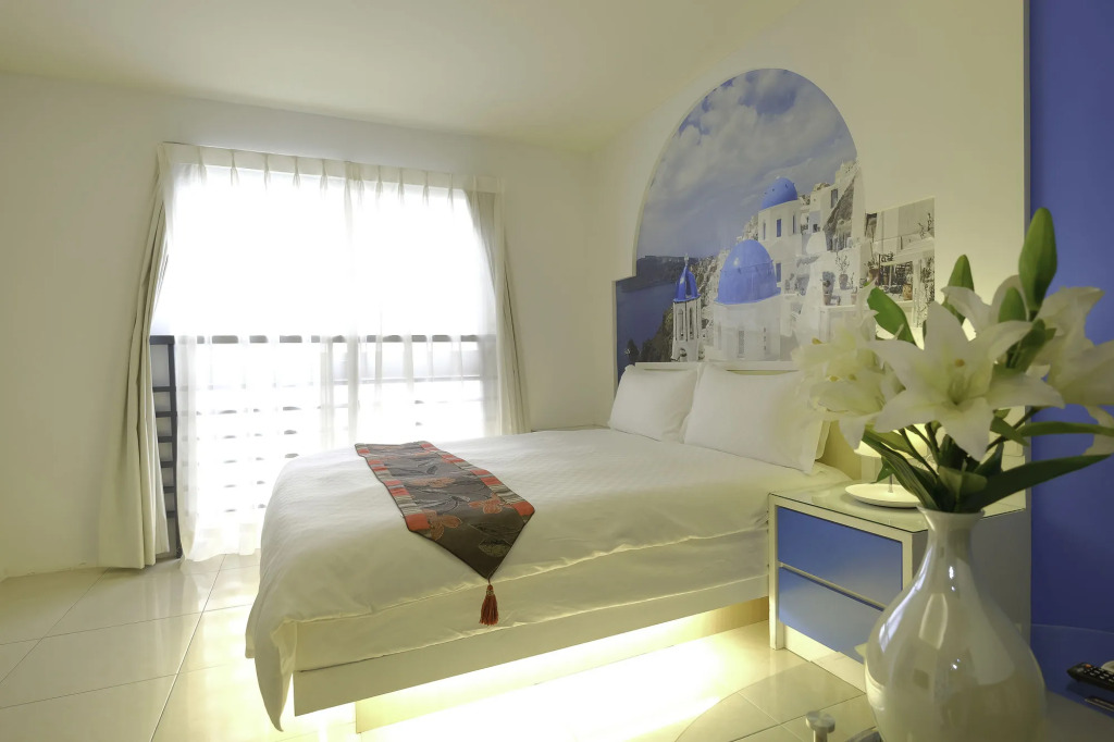 LJ Hotel