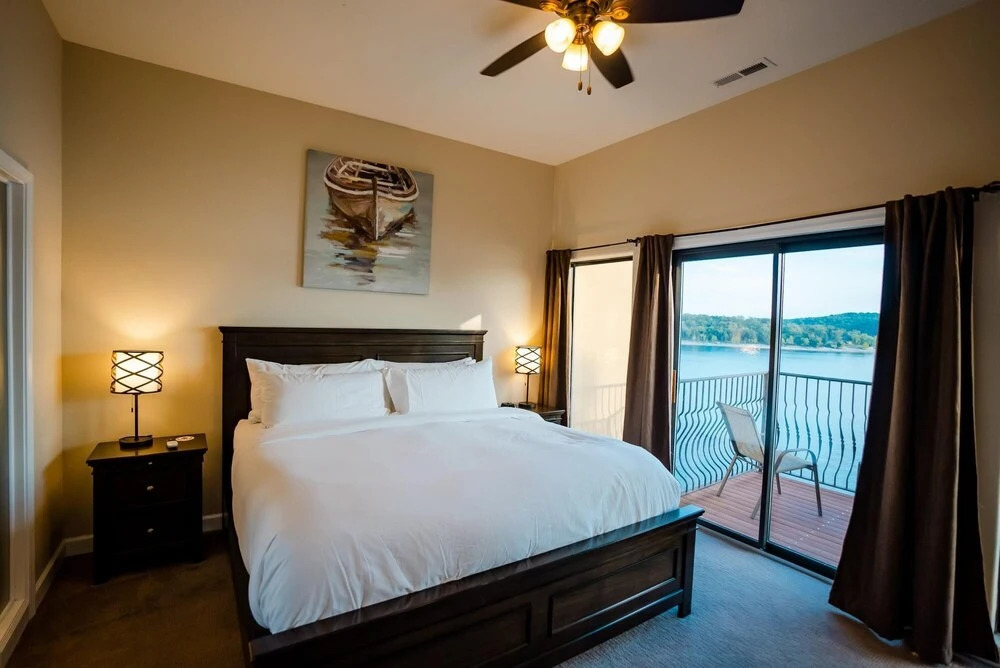 2 Bedroom Lake View Villa- 609