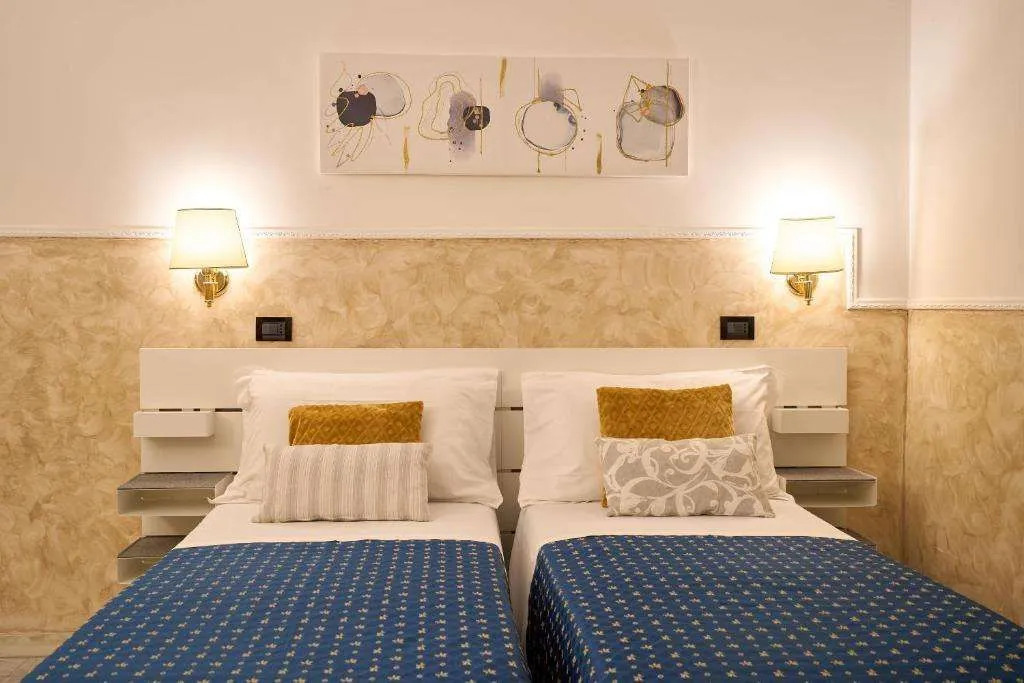Hotel Ascot