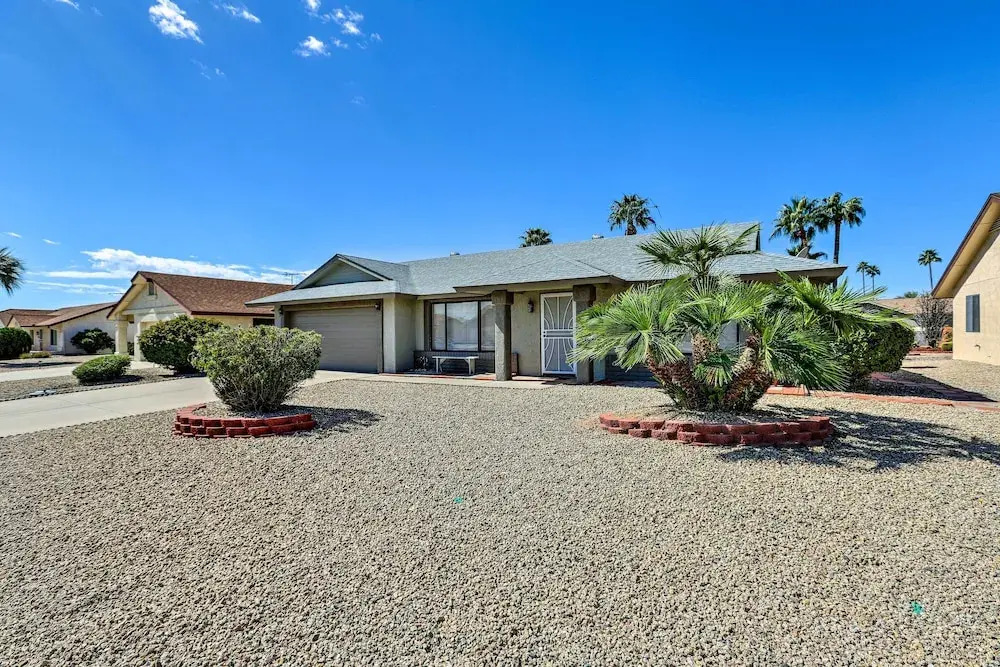 u003c 1 Mi to Golf: Home w/ Screened Porch in Sun City