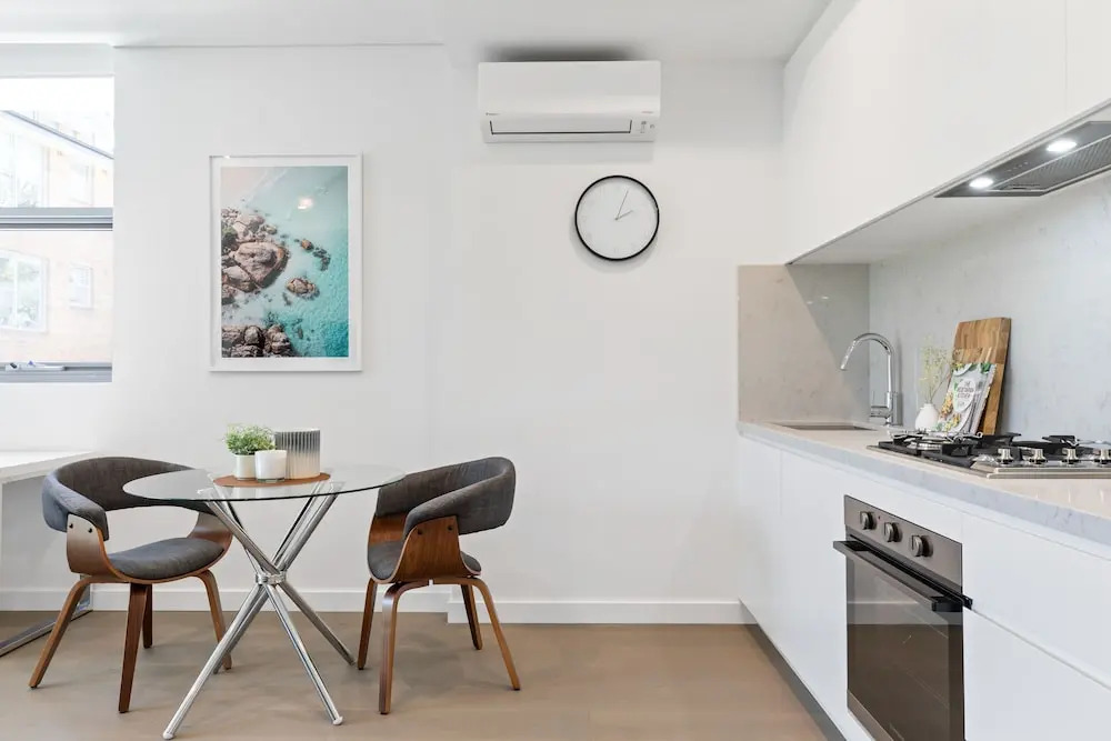 Azure Apartments Bondi by Urban Rest