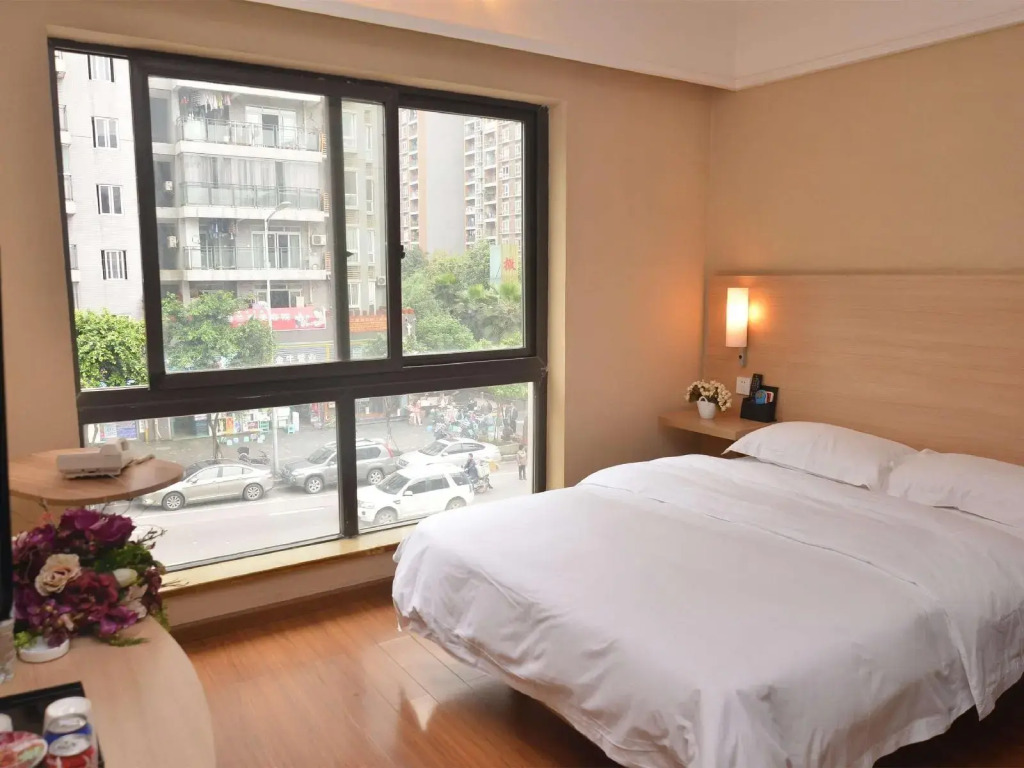 Ibis Chongqing Ranjiaba