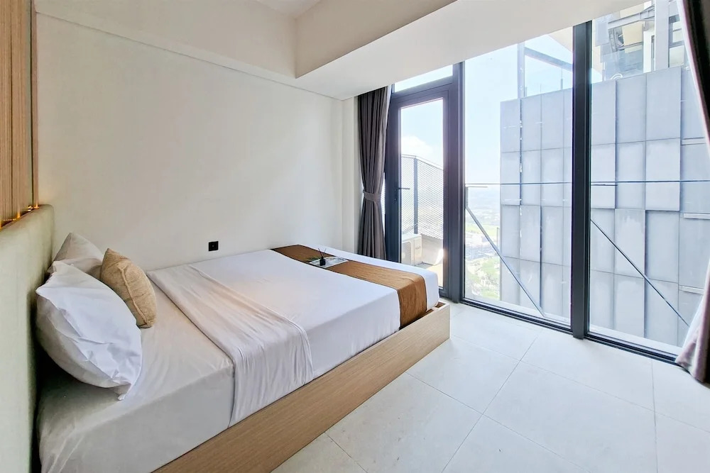 Splendid 1Br At Carstensz Residence