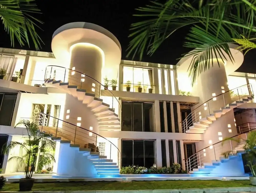 Ocean Beachfront Smart Unit