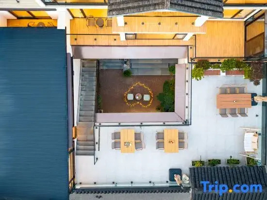 Suzhou Xinyue Courtyard Farmhouse