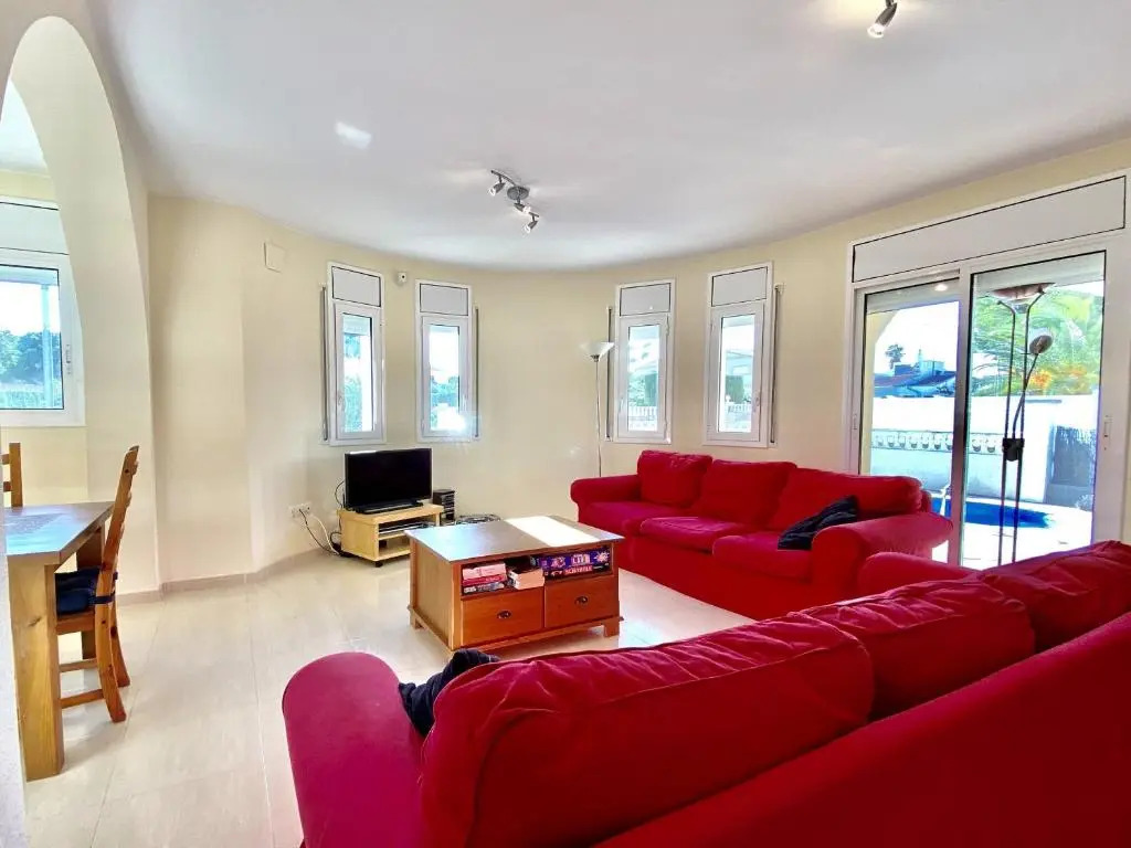 Villa Avondale 3bedroom villa with air-conditioning & private swimming pool