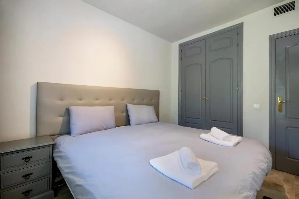 Excellent location 2 bed Apt in Puerto Golf RDR244