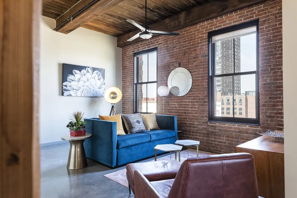 Deedee's Industrial Lofts