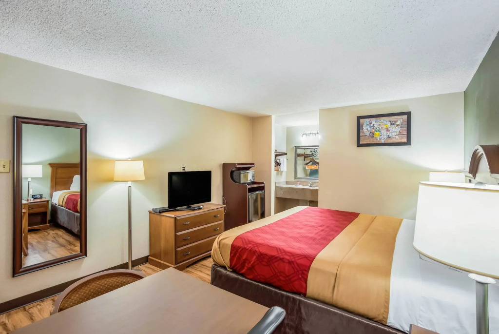 Econo Lodge Huntington - Barboursville University Area