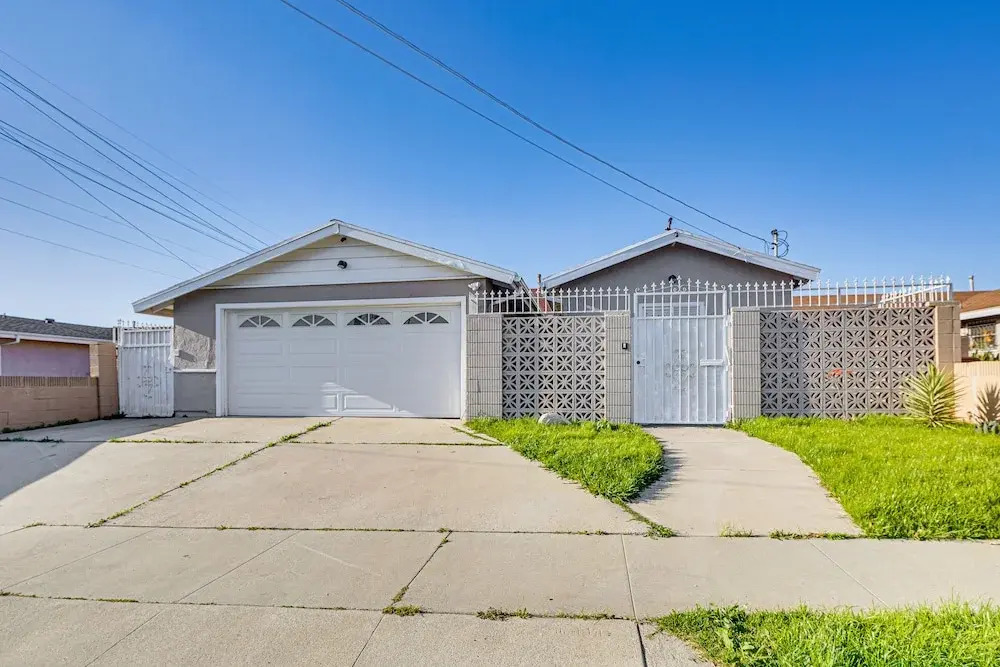 Furnished Patio! South Central Home 14 Mi to Dtla