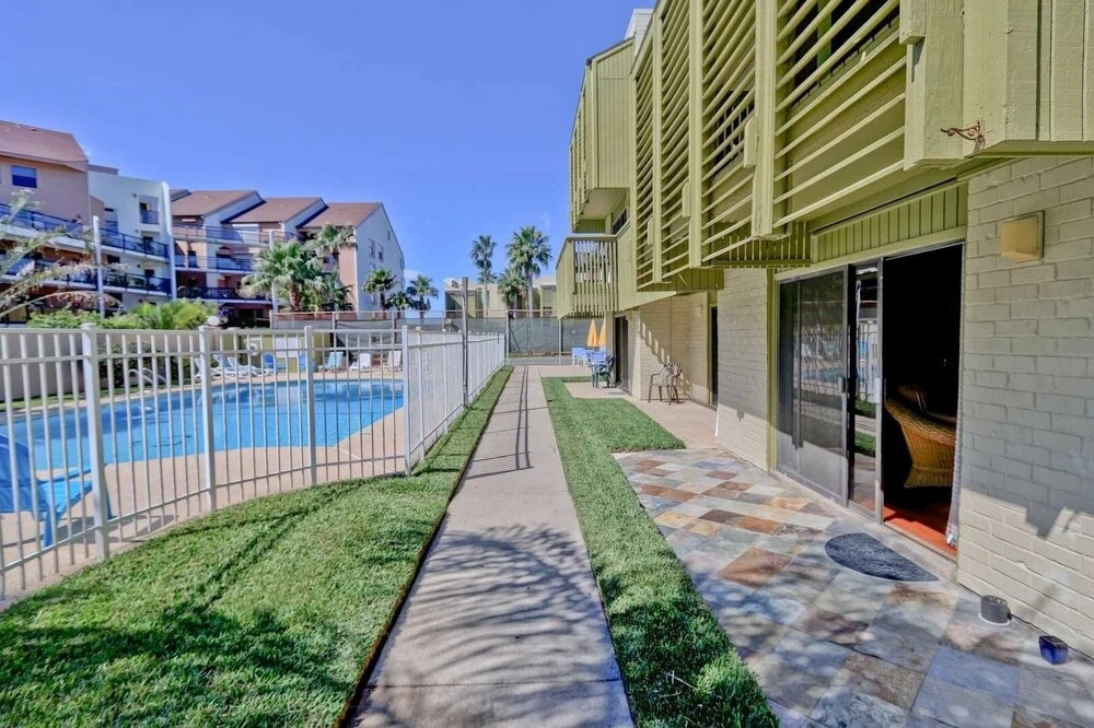 110 Las Brisas Poolside 2 Bedroom Condo