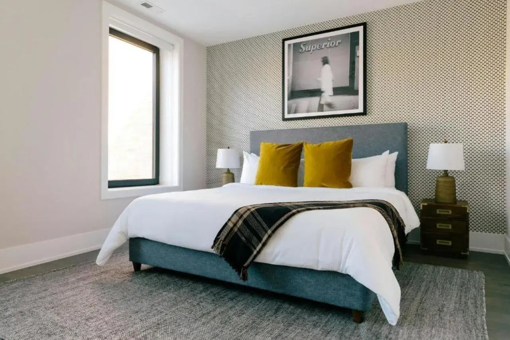 Sonder — Greektown Suites