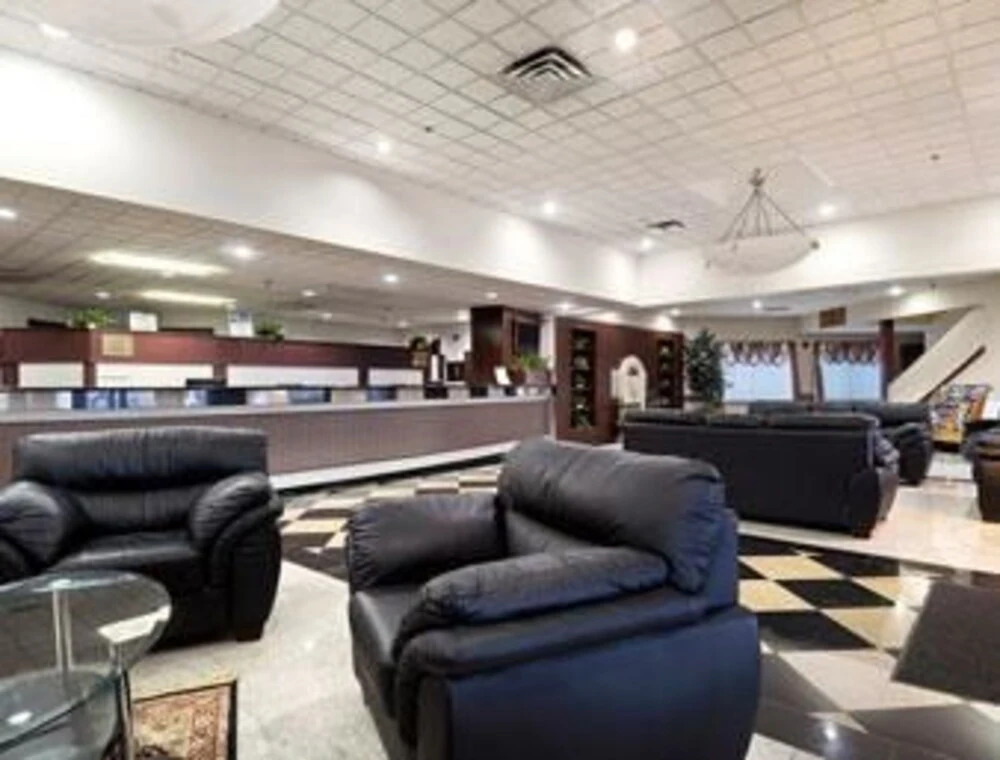 Elk Grove Hotel