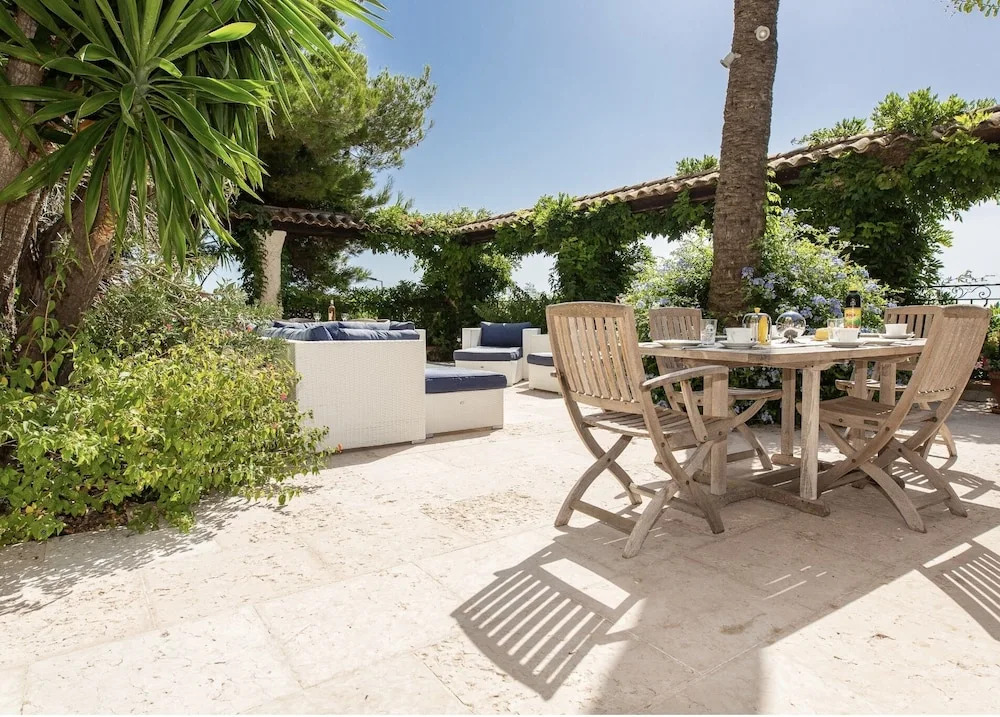 Villa Le Castel Rose