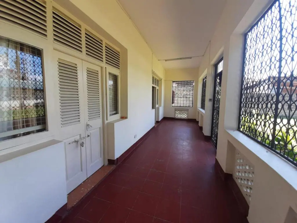 Elisol Residence