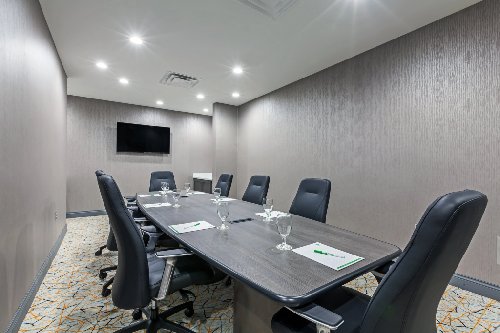 Holiday Inn Houston NE-Bush Airport Area by IHG